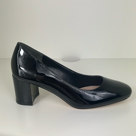 Stuart Weitzman Black Patent Holly 60 Pump - Picture 1 of 9